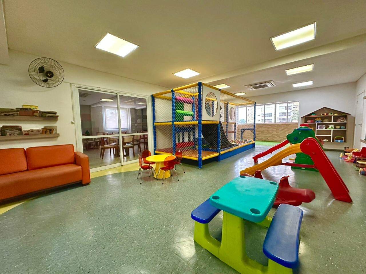 Apartamento à venda no Ponta da Praia: 