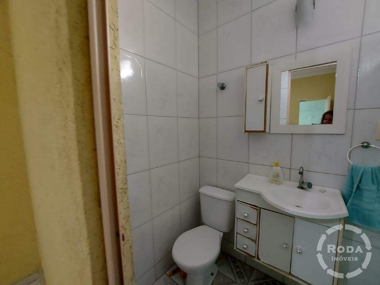 Casa à venda no Vila Mathias: WC da Suite