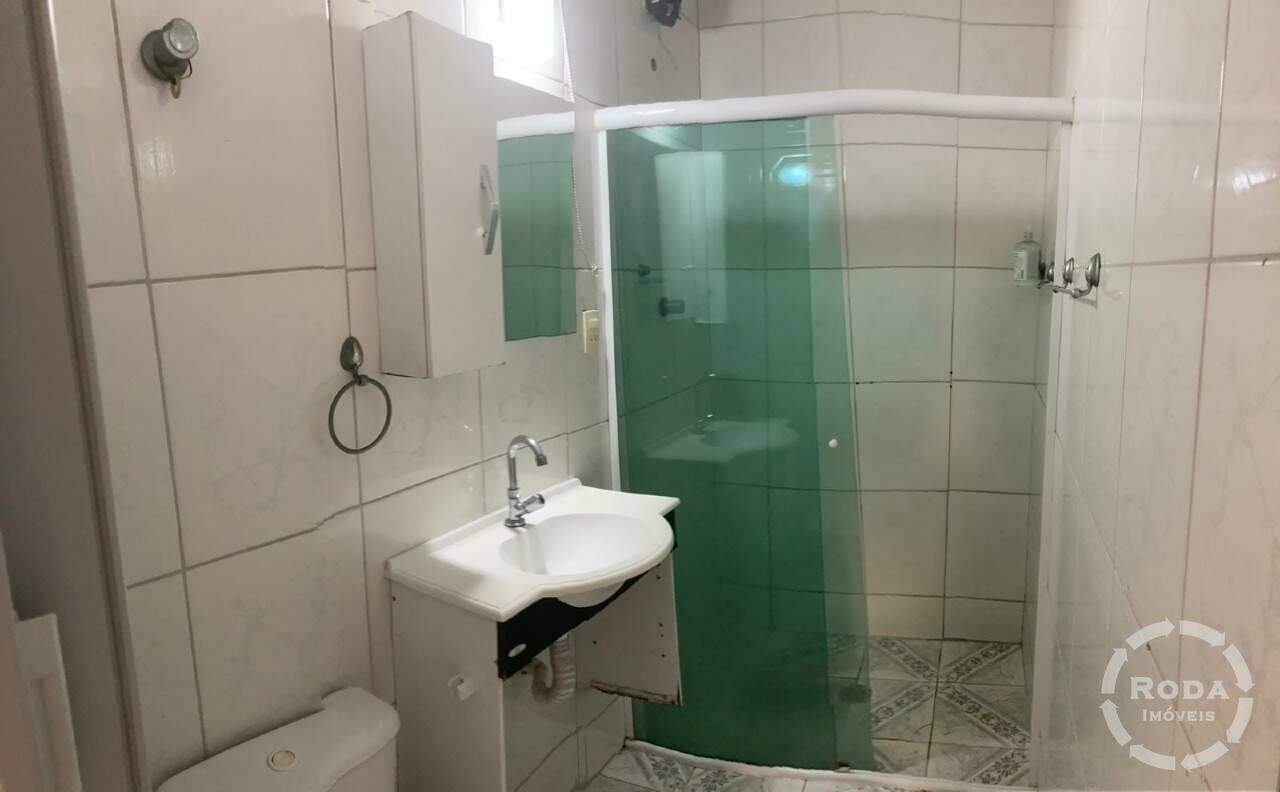Casa à venda no Vila Mathias: WC Suite