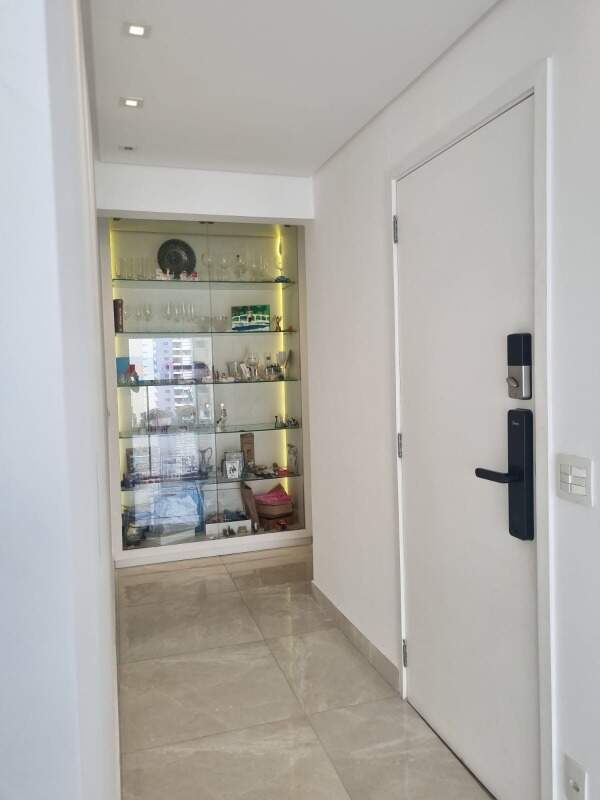 Apartamento para aluguel no Embaré: 