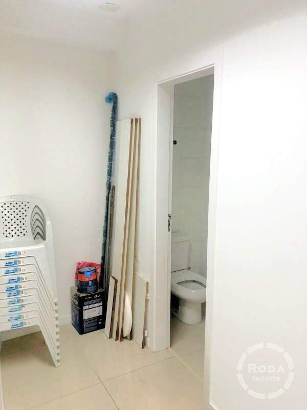 Sala à venda no Centro: 
