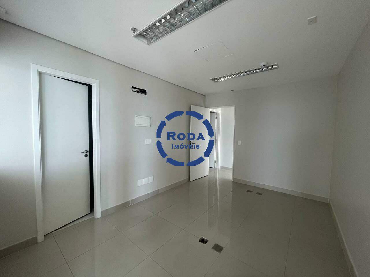 Sala à venda no Encruzilhada: 