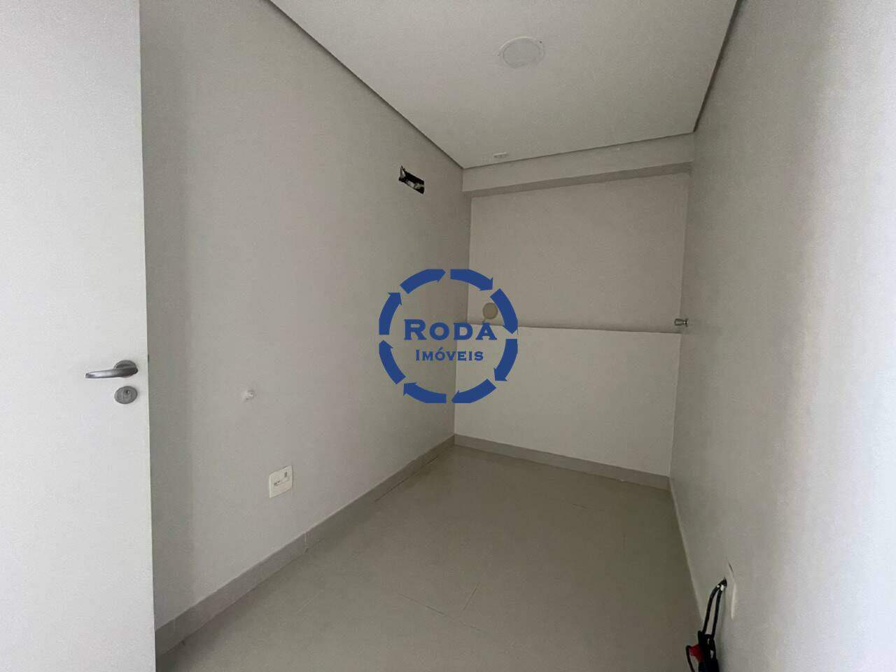 Sala à venda no Encruzilhada: 