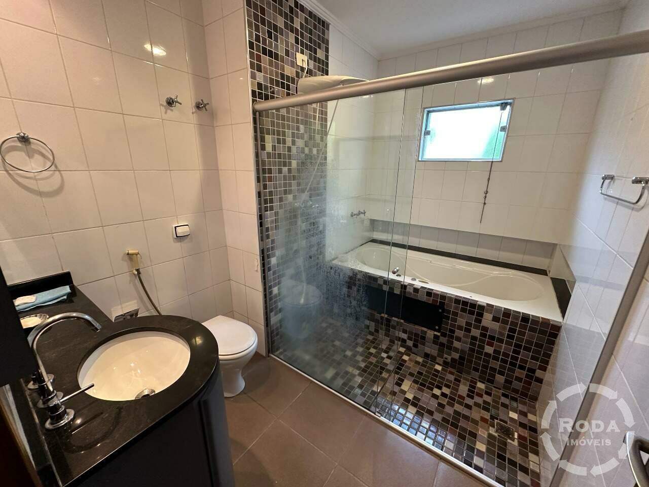 Casa à venda no Ponta da Praia: 