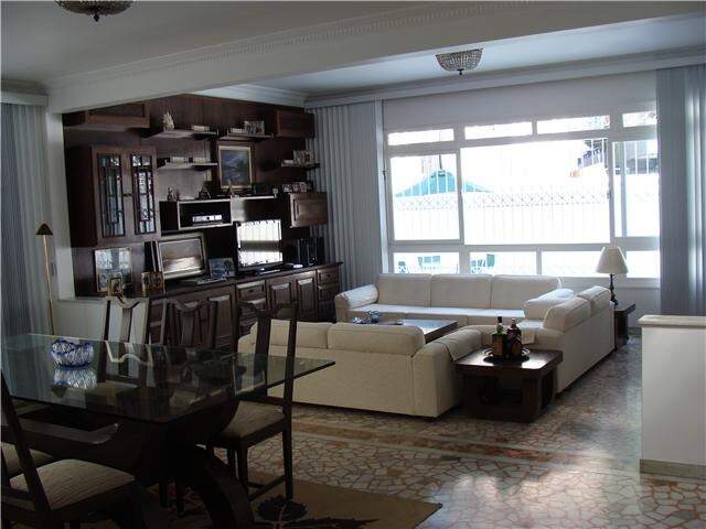 Casa à venda no Ponta da Praia: 