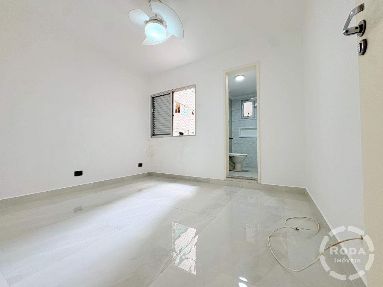 Apartamento à venda no Ponta da Praia: 
