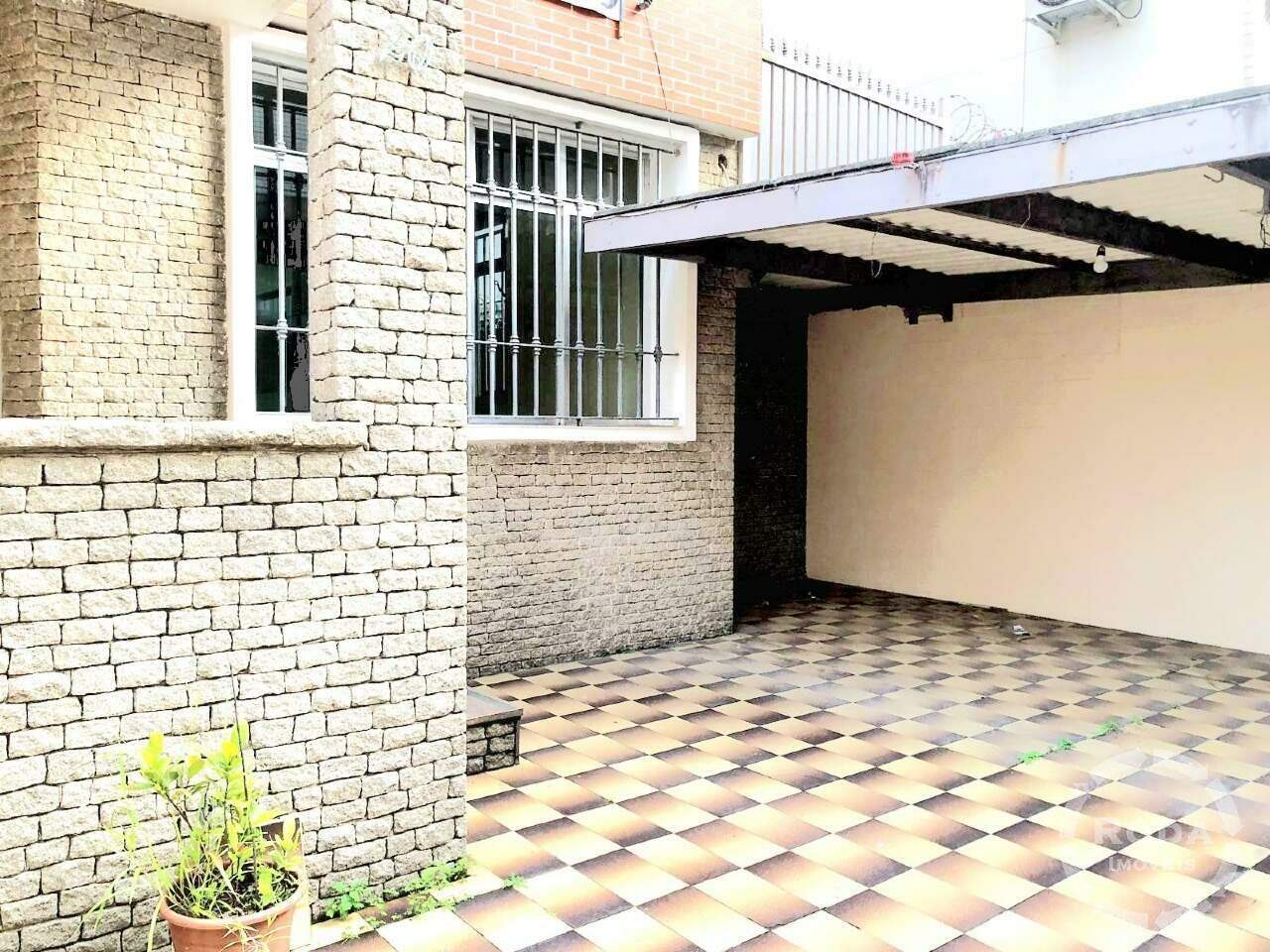 Sobrado à venda no Embaré: 