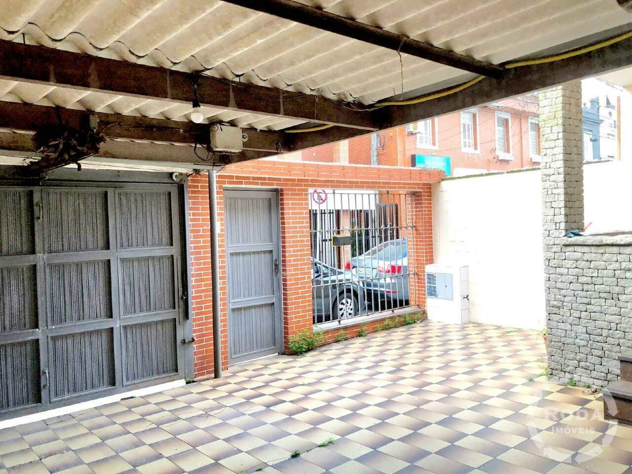 Sobrado à venda no Embaré: 