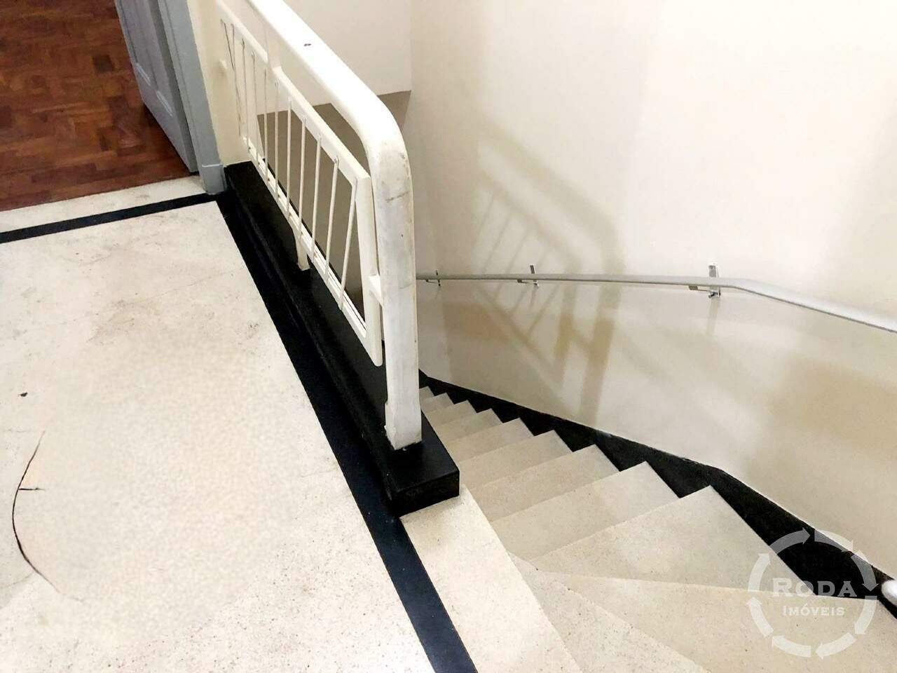 Sobrado à venda no Embaré: 