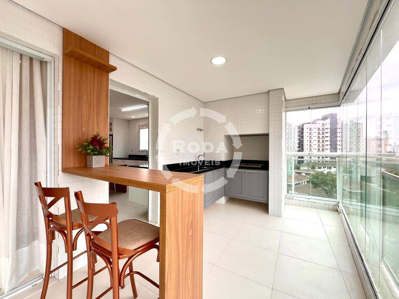 Apartamento à venda no Ponta da Praia: 