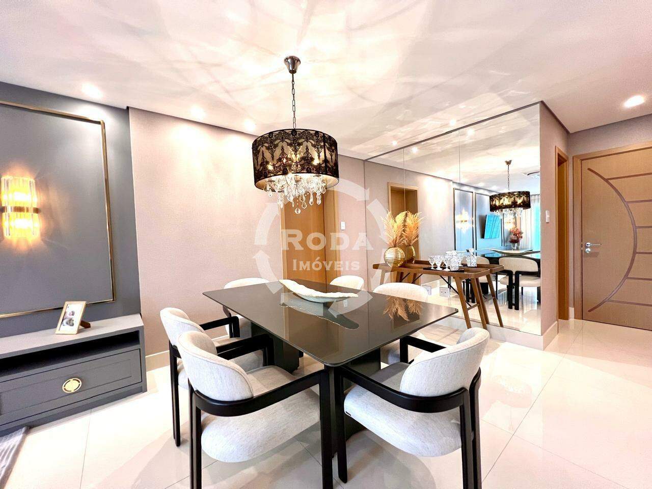 Apartamento à venda no Ponta da Praia: 