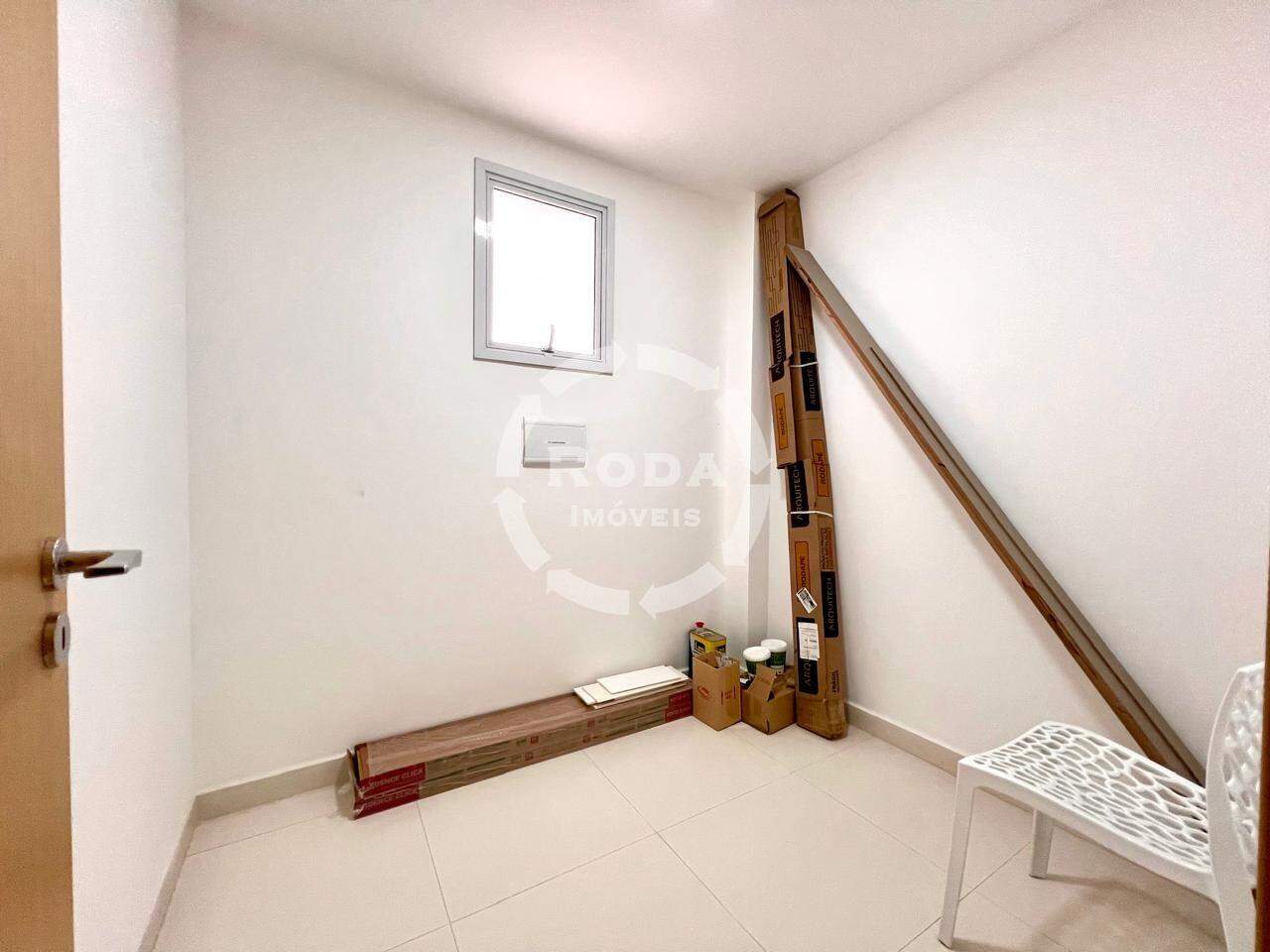 Apartamento à venda no Ponta da Praia: 