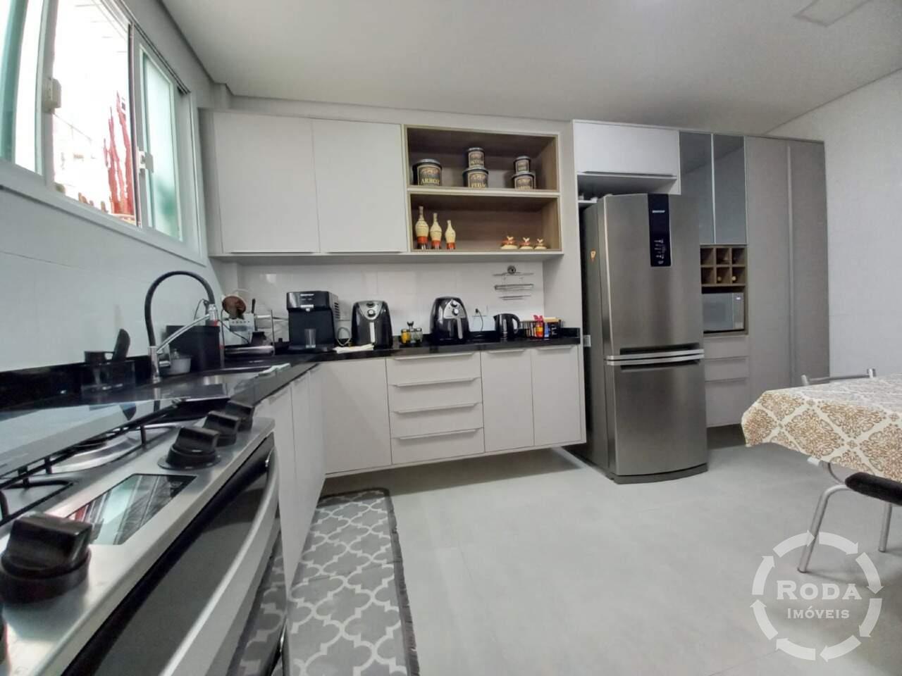 Casa à venda no Macuco: 