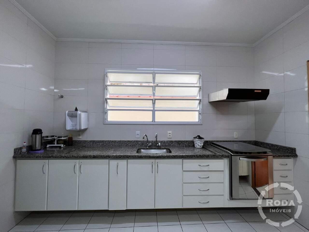 Casa à venda no Embaré: 