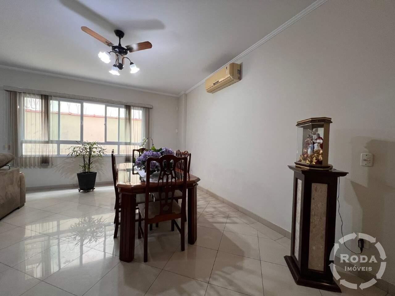 Casa à venda no Embaré: 