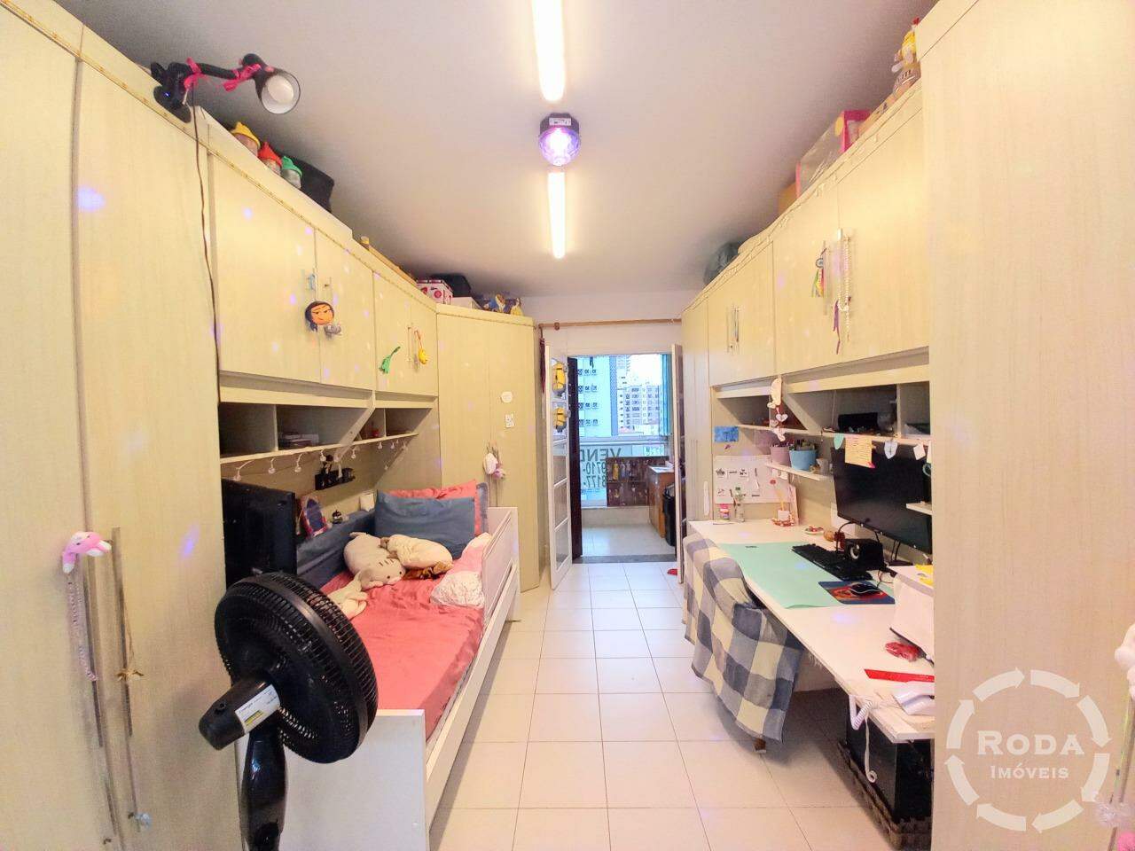 Apartamento à venda no Ponta da Praia: 