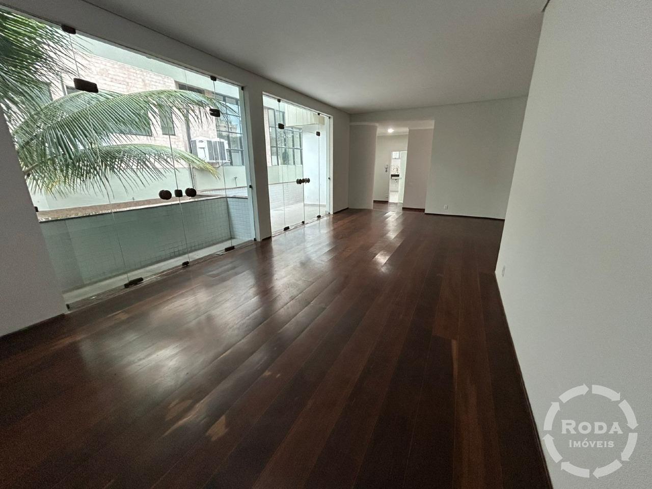 Casa à venda no Embaré: 