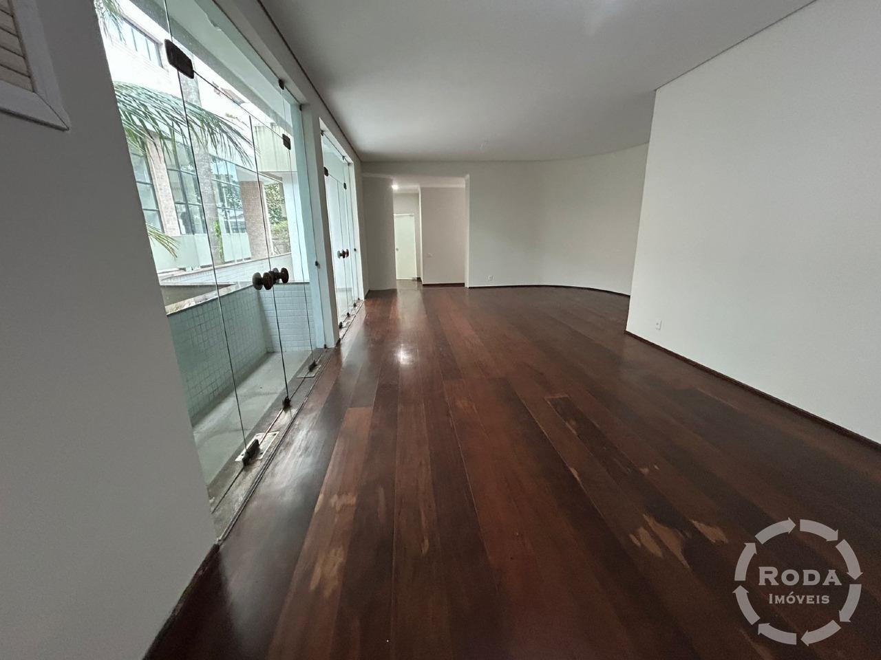 Casa à venda no Embaré: 