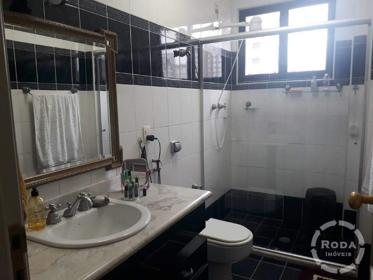 Apartamento à venda no Embaré: 