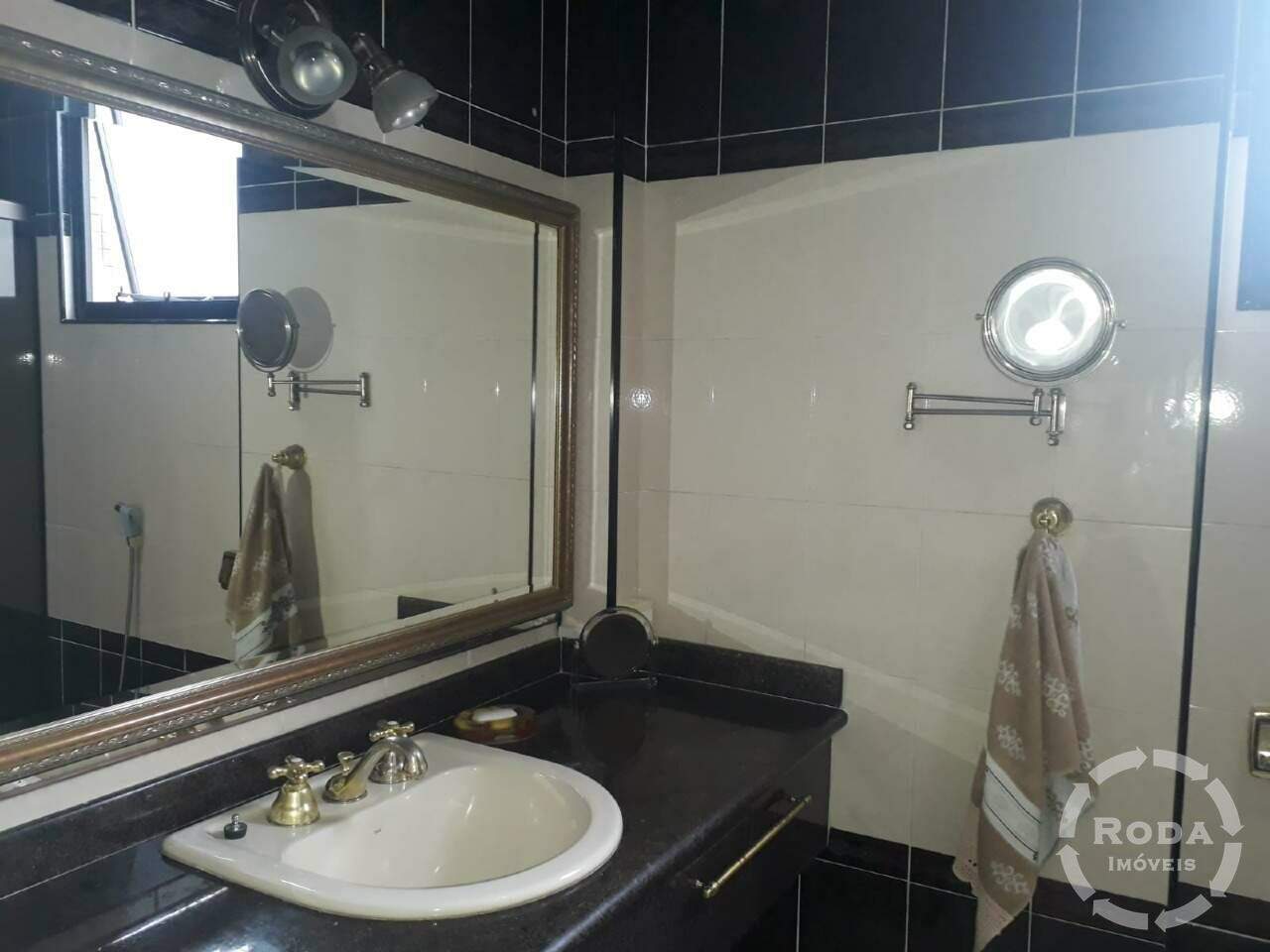 Apartamento à venda no Embaré: 