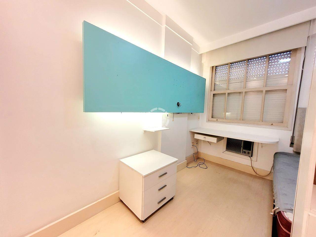 Apartamento à venda no Ponta da Praia: 