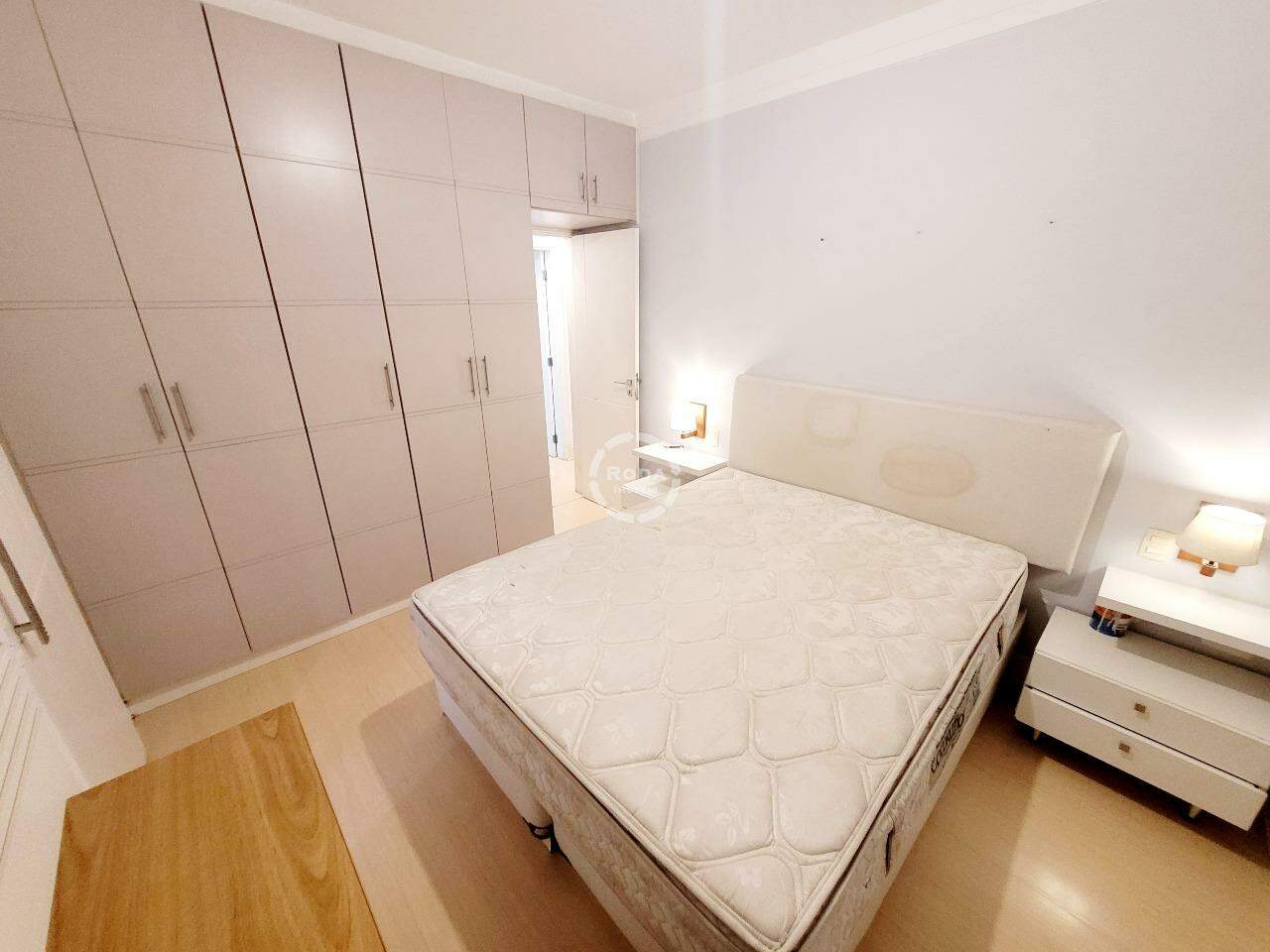 Apartamento à venda no Ponta da Praia: 