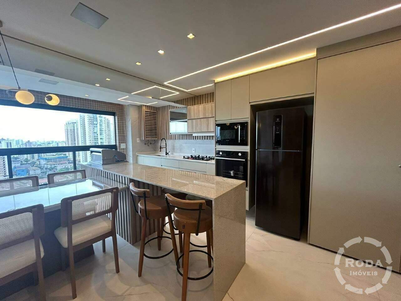 Apartamento à venda no Ponta da Praia: 