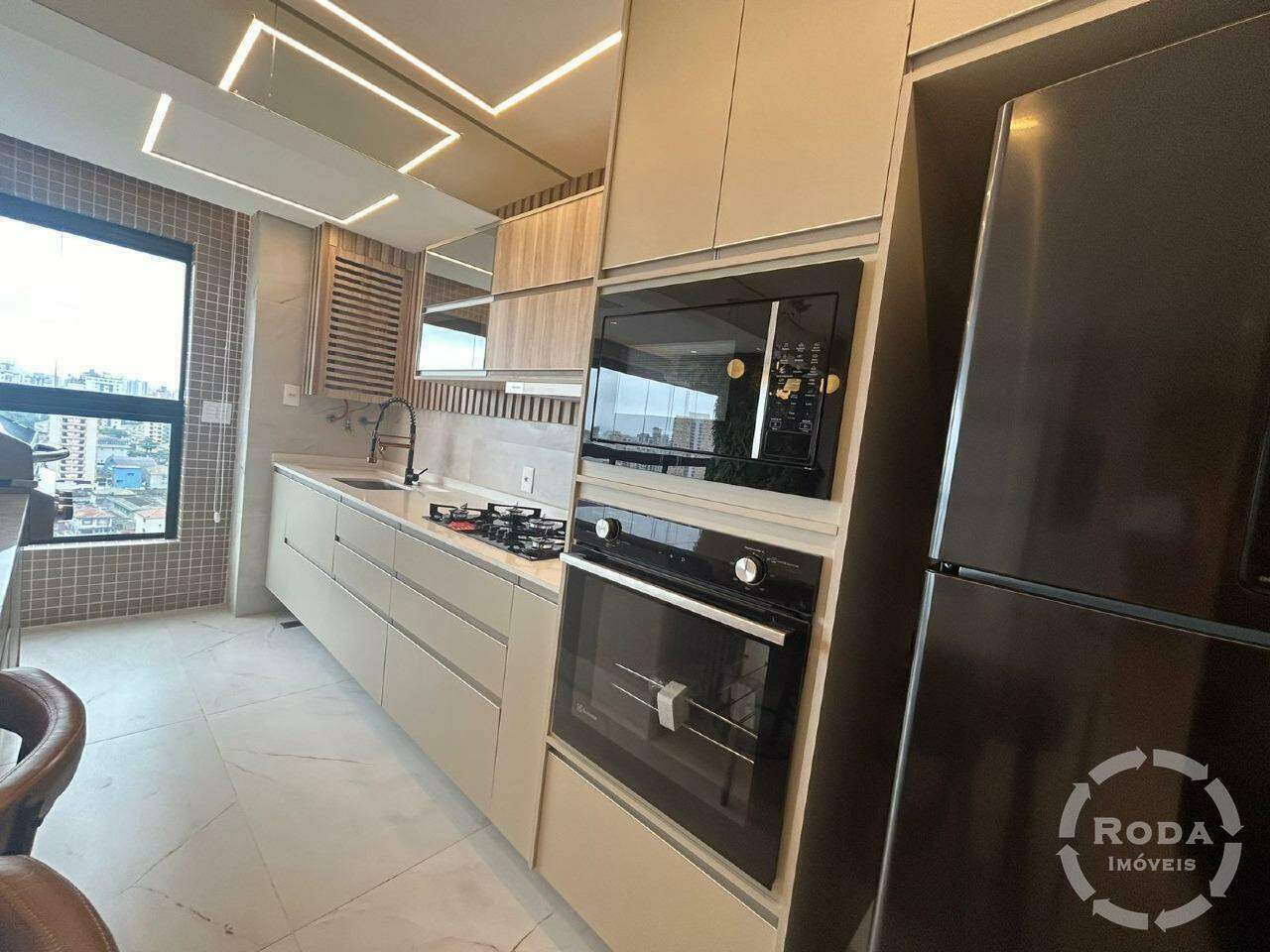 Apartamento à venda no Ponta da Praia: 