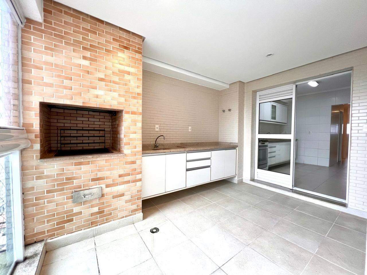 Apartamento à venda no Embaré: 