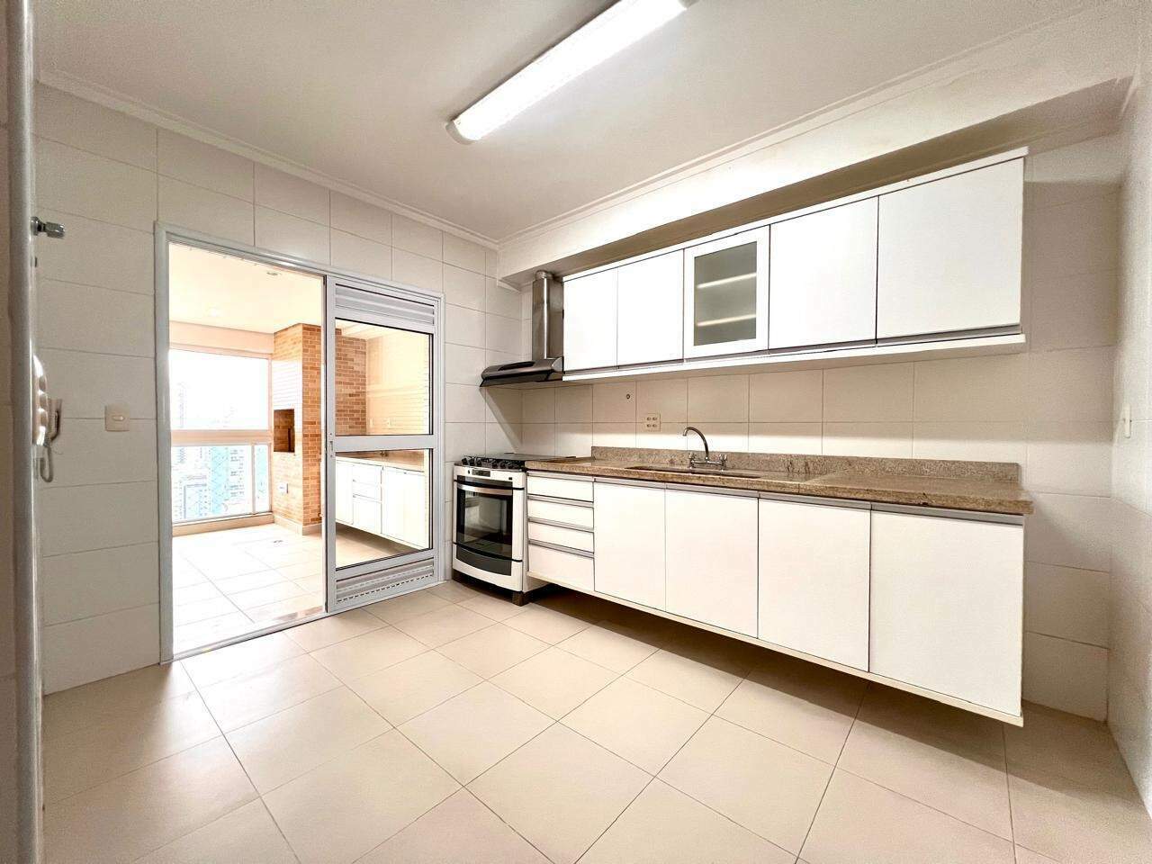 Apartamento à venda no Embaré: 