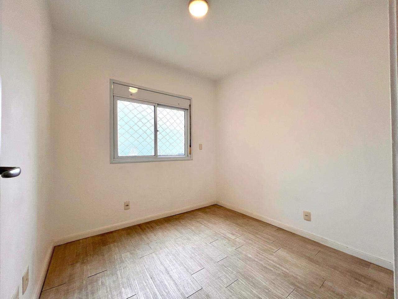 Apartamento à venda no Embaré: 