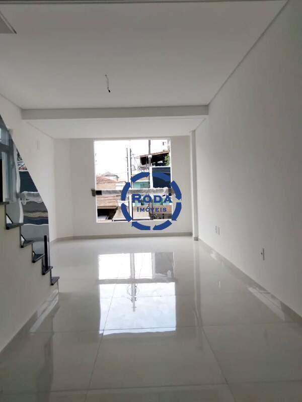 Casa à venda no Embaré: 