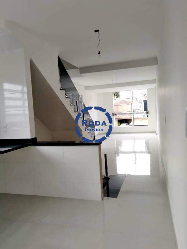 Casa à venda no Embaré: 