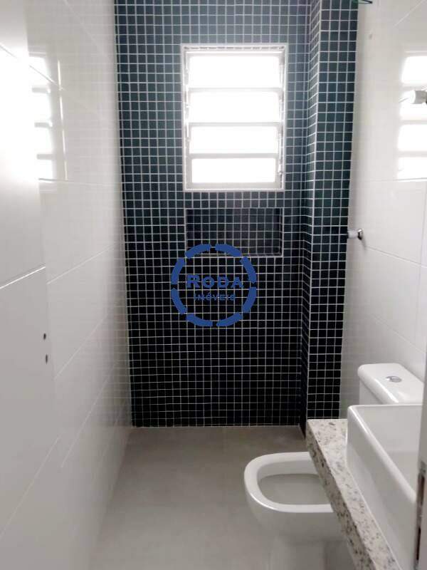 Casa à venda no Embaré: 