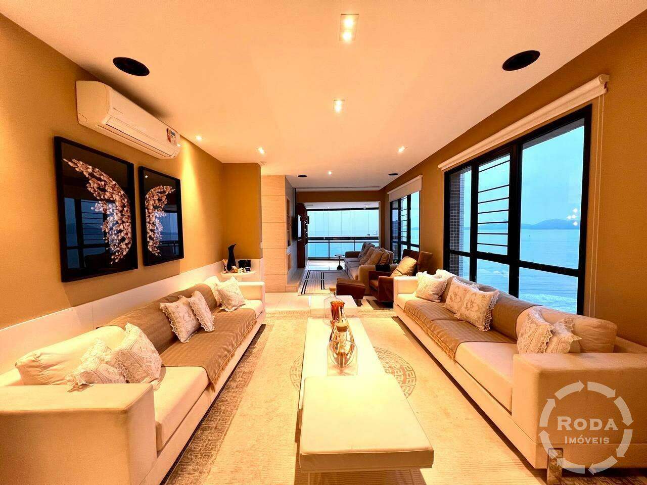 Cobertura à venda no Aparecida: 