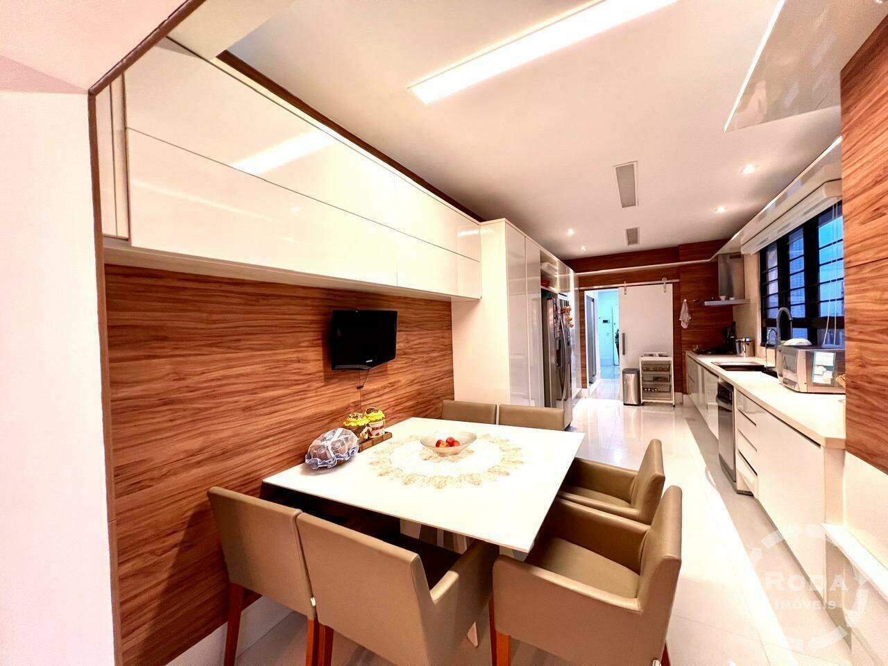 Cobertura à venda no Aparecida: 