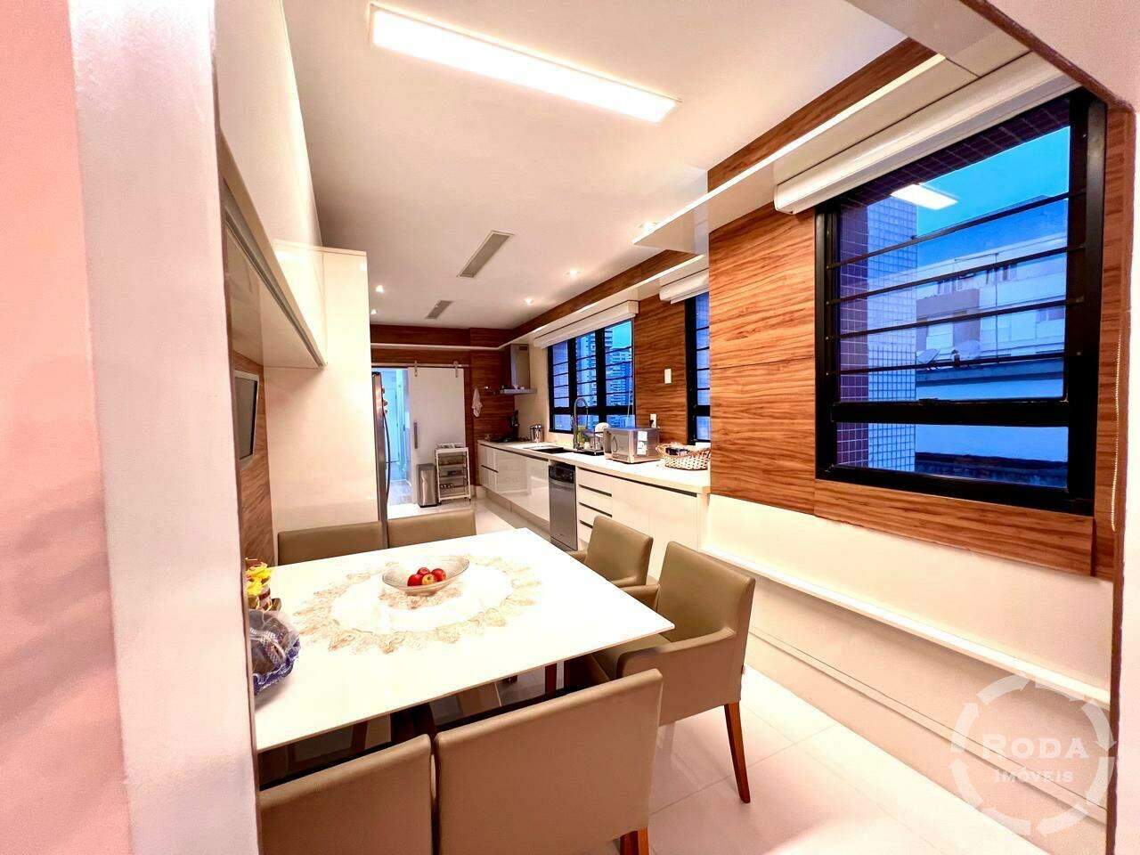 Cobertura à venda no Aparecida: 