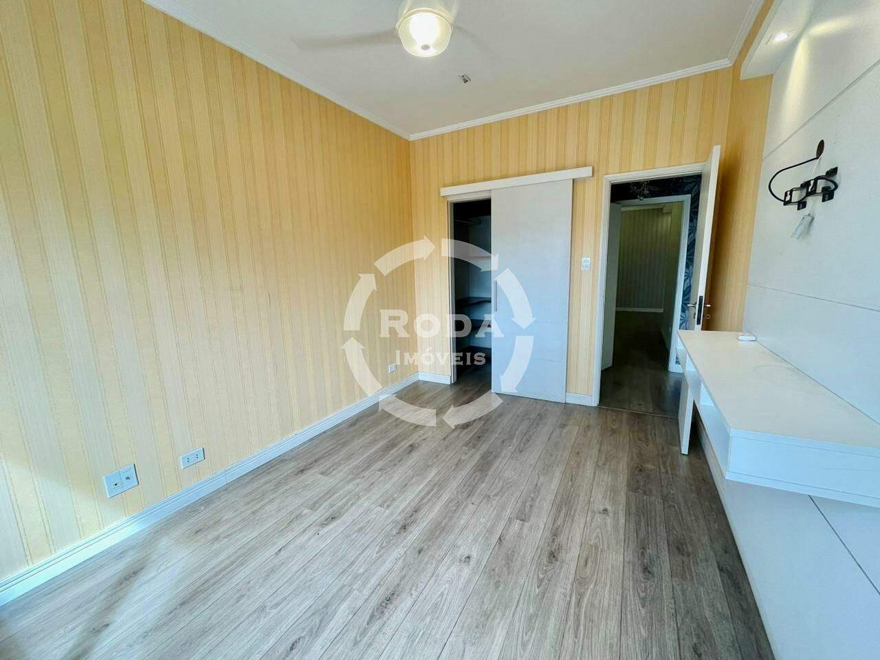 Apartamento à venda no Embaré: 