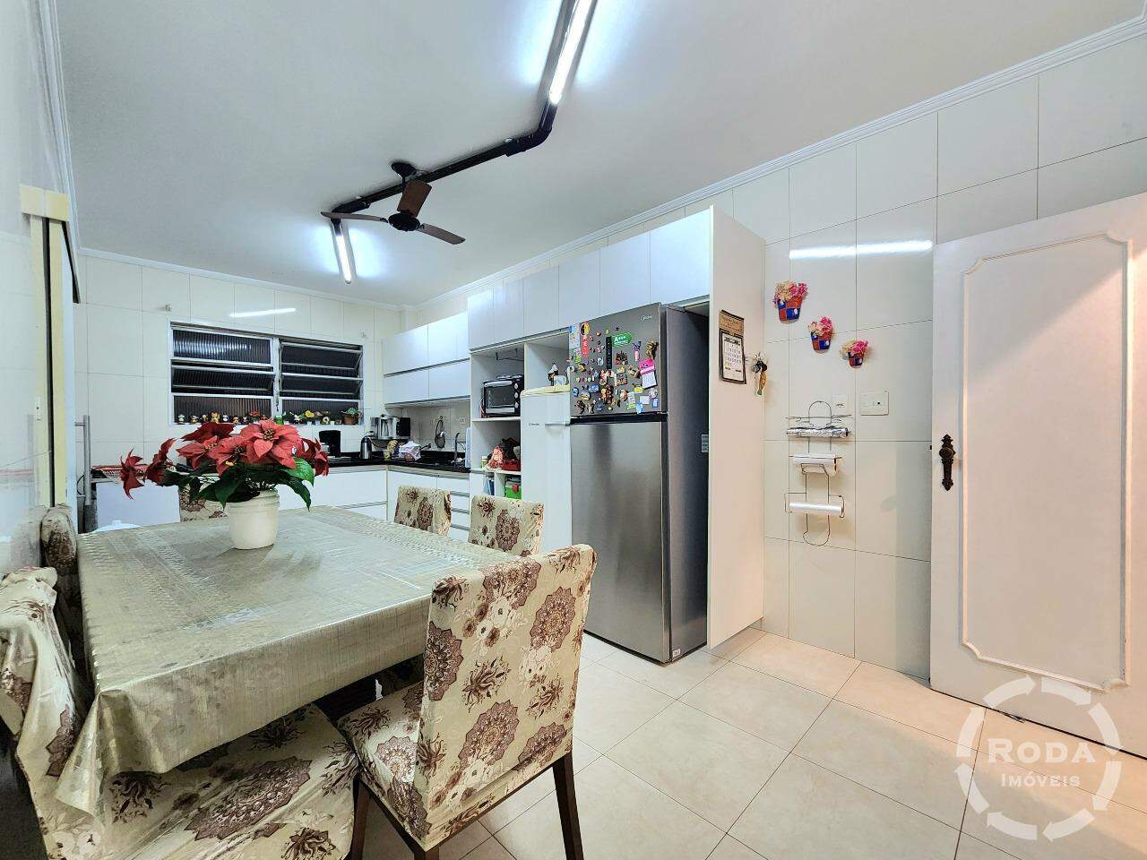 Apartamento à venda no Ponta da Praia: 