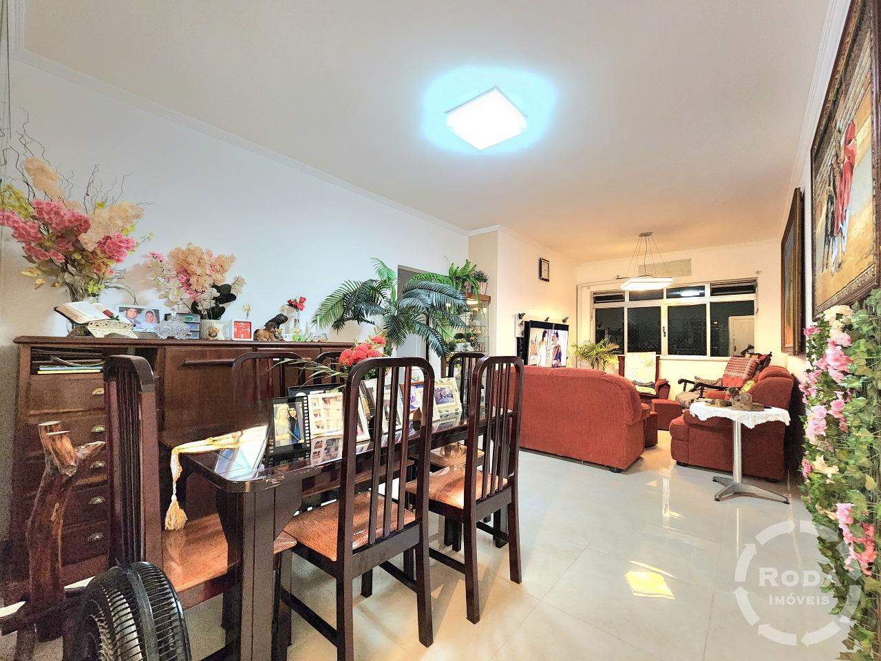 Apartamento à venda no Ponta da Praia: 