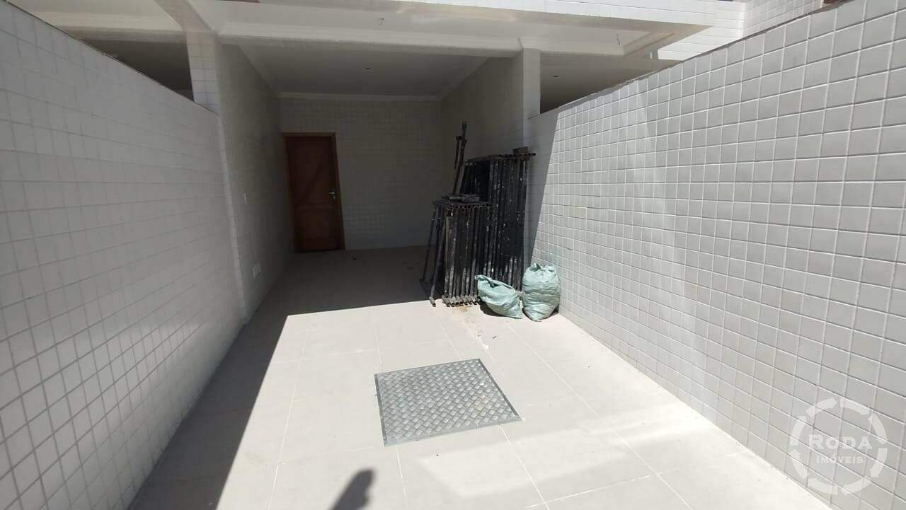 Casa à venda no Embaré: 