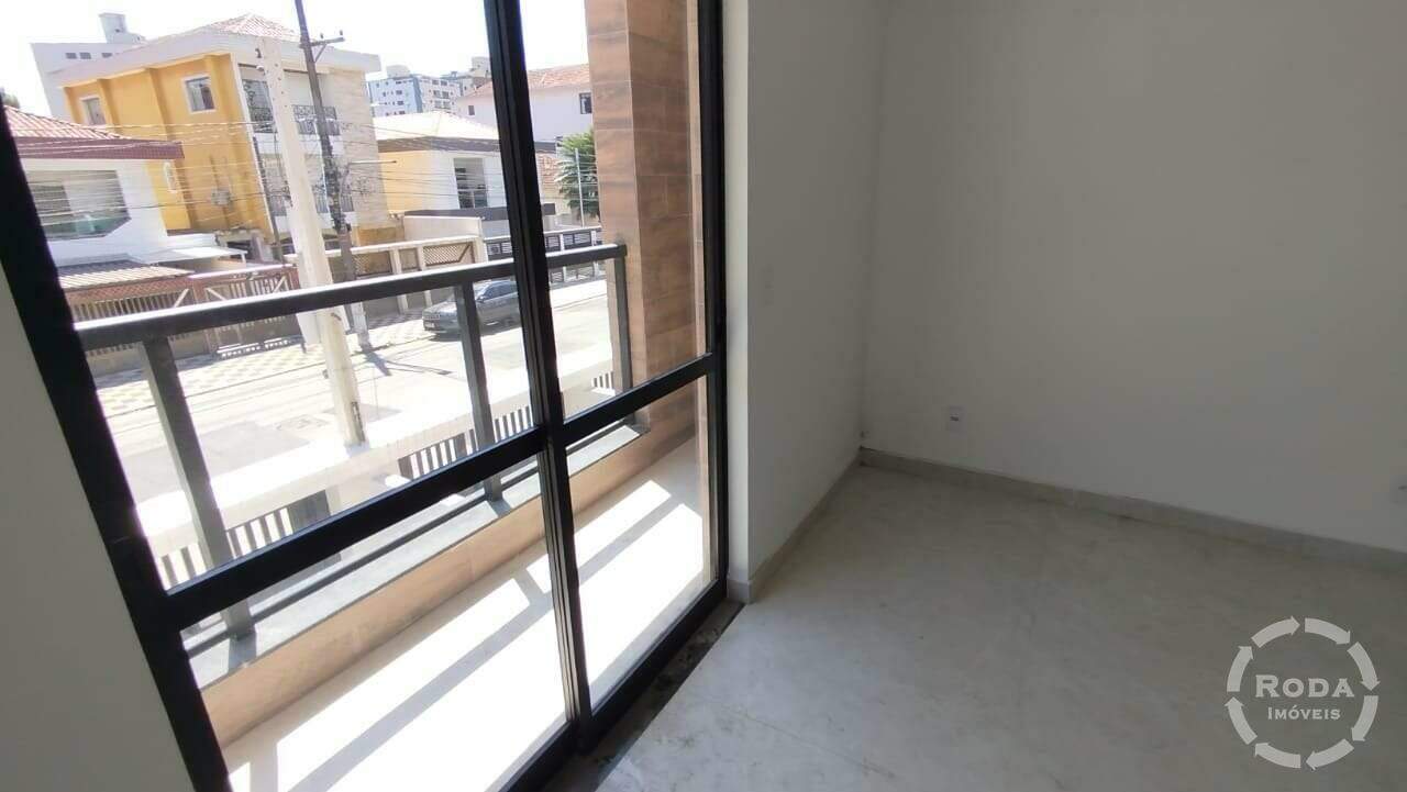 Casa à venda no Embaré: 