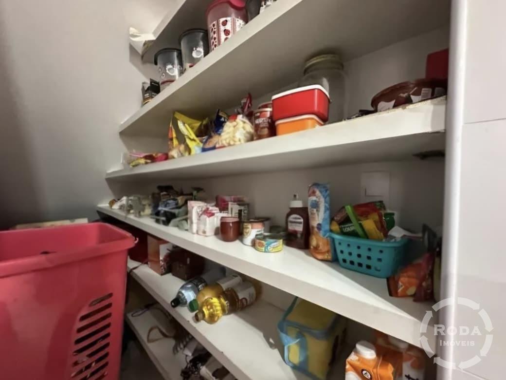 Sobrado Geminado à venda no Marapé: 