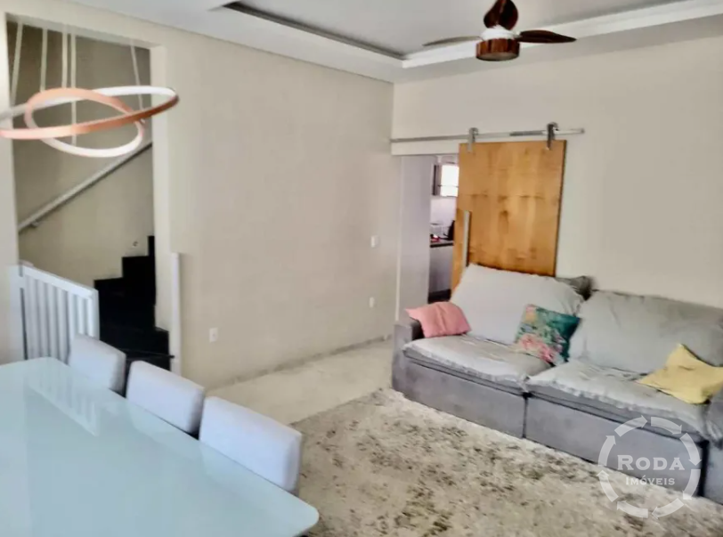 Sobrado Geminado à venda no Marapé: 