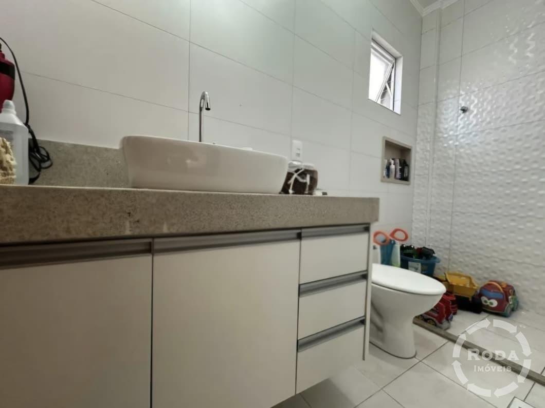 Sobrado Geminado à venda no Marapé: 