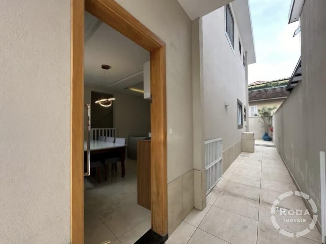 Sobrado Geminado à venda no Marapé: 