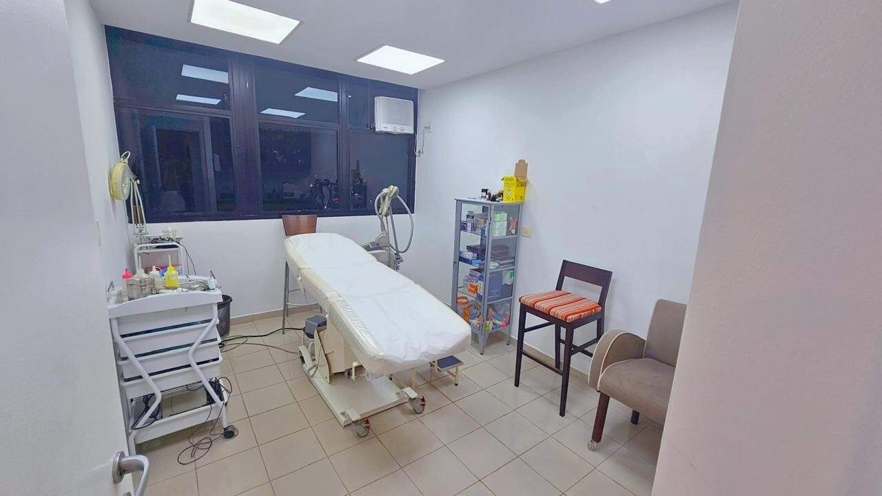 Conjunto Comercial à venda no Vila Mathias: 