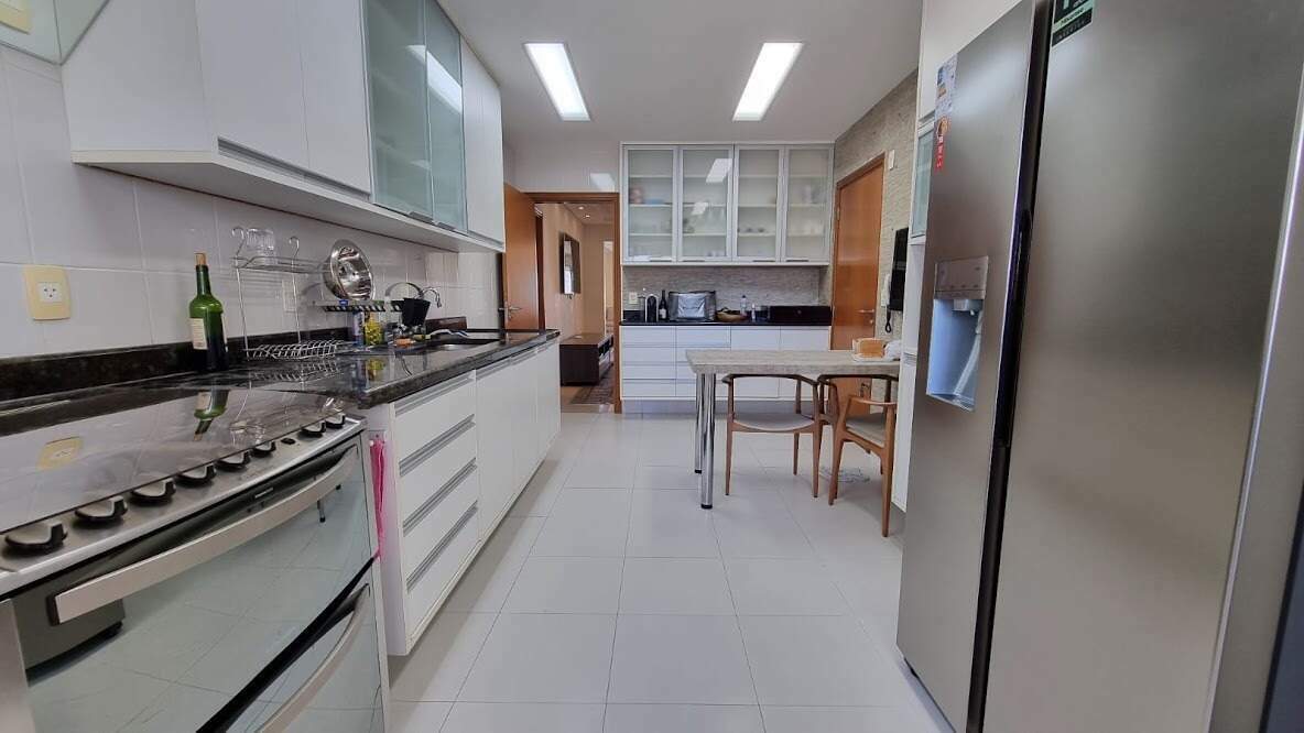 Apartamento à venda no Ponta da Praia: 