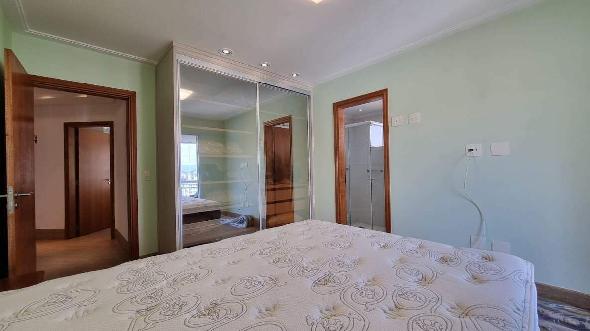 Apartamento à venda no Ponta da Praia: 