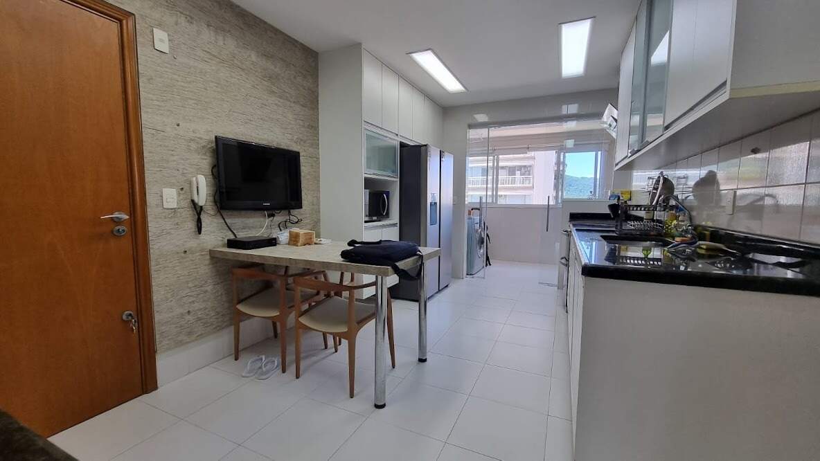 Apartamento à venda no Ponta da Praia: 